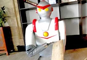Robot chế biến mì