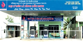 Bùng phát nạn găm hàng, buôn lậu xăng dầu qua biên giới