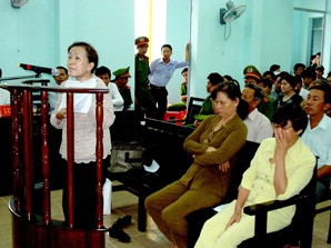 Kéo dài 5 năm, 2 bản án bị hủy