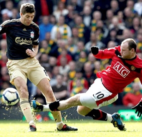 Đụng độ "nảy lửa" ở Anfield!
