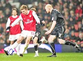 "Lời cảnh báo" mang tên Bendtner