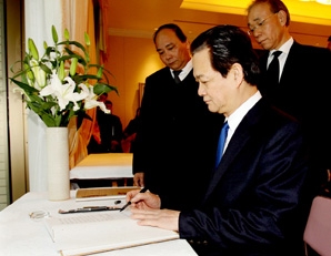 Việt Nam sẽ làm hết khả năng để chia sẻ khó khăn với Nhật Bản