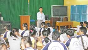 Trách nhiệm từ nhiều phía