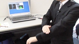 Vỗ cánh tay để điều khiển thiết bị điện tử