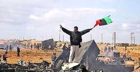 Liên quân chiếm bầu trời, Gadhafi cố thủ dưới mặt đất