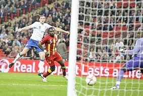 "Sư tử Anh" thay "vuốt"