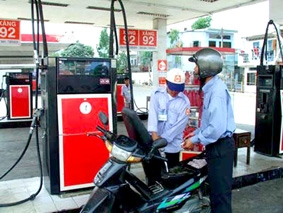 Cung ứng xăng dầu và điện vẫn khó khăn