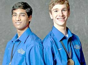 Krishnan và Fernandez - <br>
<i>Tài không đợi tuổi</i>