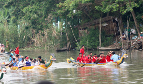 Nghịch lý của môn đua thuyền truyền thống