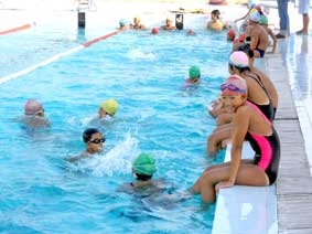 DỊCH VỤ HỒ BƠI <br>
<i>"Chạy đua" nâng cao chất lượng phục vụ</i>