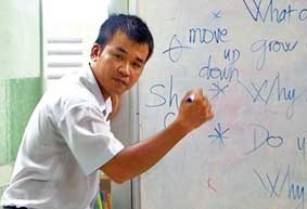 Hành trình của tình yêu với tuổi thơ, bảng đen phấn trắng