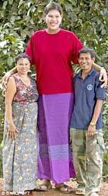 Thiếu nữ cao nhất thế giới