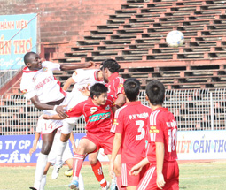 Các đội chủ nhà có tận dụng được ưu thế ?