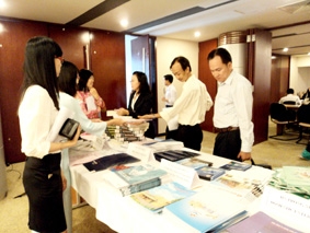 Cơ hội và thách thức