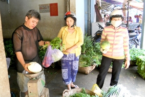 Tiểu thương đồng hành cùng người tiêu dùng