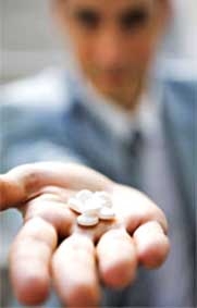 Cảnh sát giả dạng bác sĩ