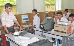 Phải tăng cường "tiếp thị chính mình"