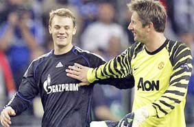 "Quỷ đỏ" đang săn tìm "người gác đền"