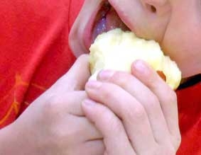 “Kiss Apple” giúp hơi thở thơm hơn