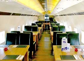 Nhà hàng 
trên máy bay