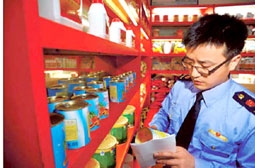Trung Quốc siết chặt 
qui định về sử dụng chất 
phụ gia thực phẩm