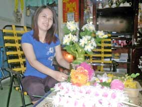Đinh Kim Ngân <br>
& niềm đam mê hoa vải