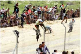 Biên giới Israel "dậy sóng"