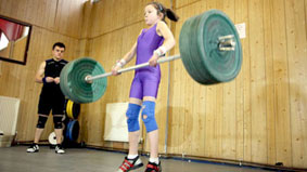 Nữ sinh khỏe nhất nước Anh