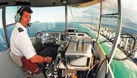 Vì hành khách 
quên thân mình