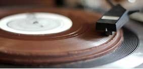 Đĩa nhạc bằng sô-cô-la