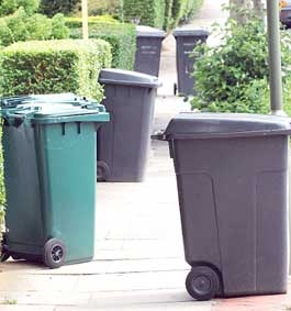 Mất 1.000 bảng nếu để thùng rác bên ngoài