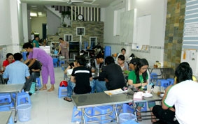 Người làm nên hương vị "Bánh Bèo Lê Lai"