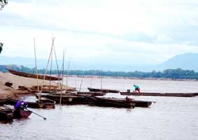 Tìm tiếng nói chung để cứu sông Mê Công