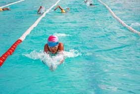 Nỗi lo trên đường đua xanh