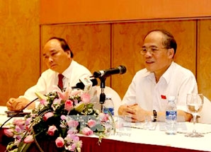 Chủ tịch Quốc hội Nguyễn Sinh Hùng gặp mặt các đại biểu Quốc hội là doanh nhân