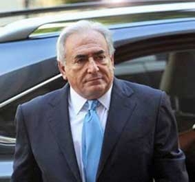 Air France chỉ cho nhân viên nam phục vụ ông Strauss-Kahn?