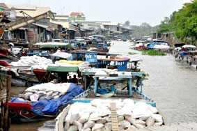 Giảm đầu mối xuất khẩu, nâng cao chất lượng hạt gạo