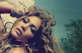 Jennifer Lopez - diva dòng nhạc Mỹ Latinh