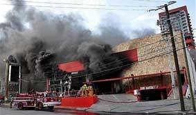 Mexico:

Thảm sát tại sòng bài, 
nguy cơ bạo lực lan rộng
