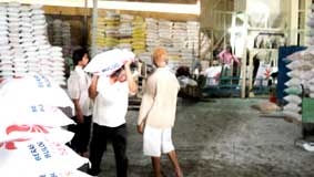 Doanh nghiệp chờ "sóng" lặn