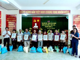 Vui đón Bác về nhà