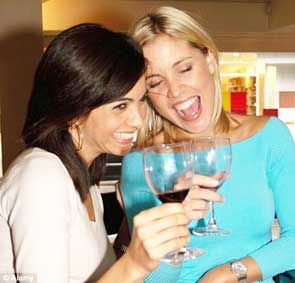 Cười lớn - liều thuốc giảm đau tự nhiên