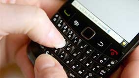 Giữ 10.000 tin nhắn suốt 12 năm