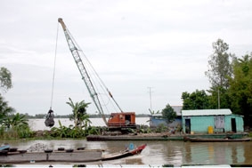 Quyết liệt ứng phó với lũ