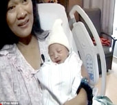 Em bé không có quốc tịch