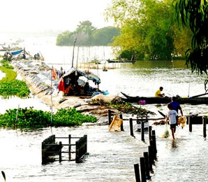 Khẩn trương ứng phó với bão số 4