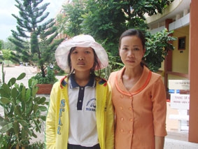 Bị cha mẹ bỏ rơi, lại mắc bệnh hiểm nghèo!