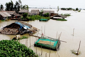 Theo dõi chặt chẽ diễn biến mưa lũ, sẵn sàng ứng phó với bão số 6