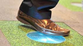 Thắp sáng đường phố từ những bước chân