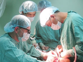 Phẫu thuật thành công 10 trường hợp bệnh lý phức tạp về mạch máu